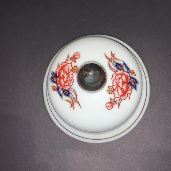 Vtg Imari Ware Ginger Jar, Made in Japan with Beautiful Oriental Peony Design. - Picture 6 of 7